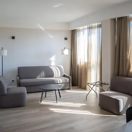 Capannelle 4* Rome